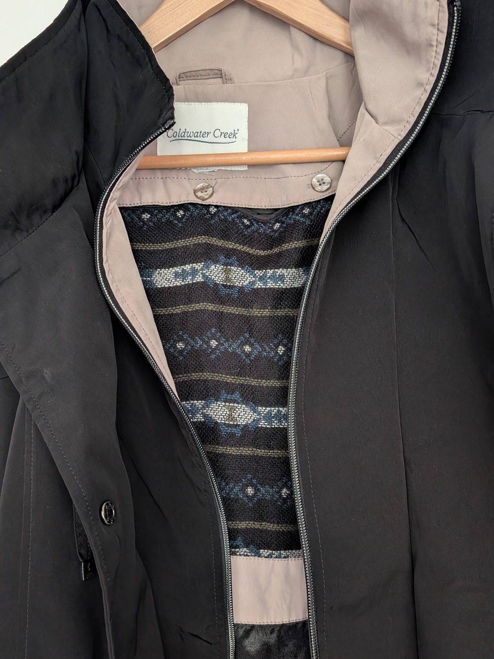 Coldwater Creek Women's Black Waterproof Hooded Jacket XL - Picture 6 of 7